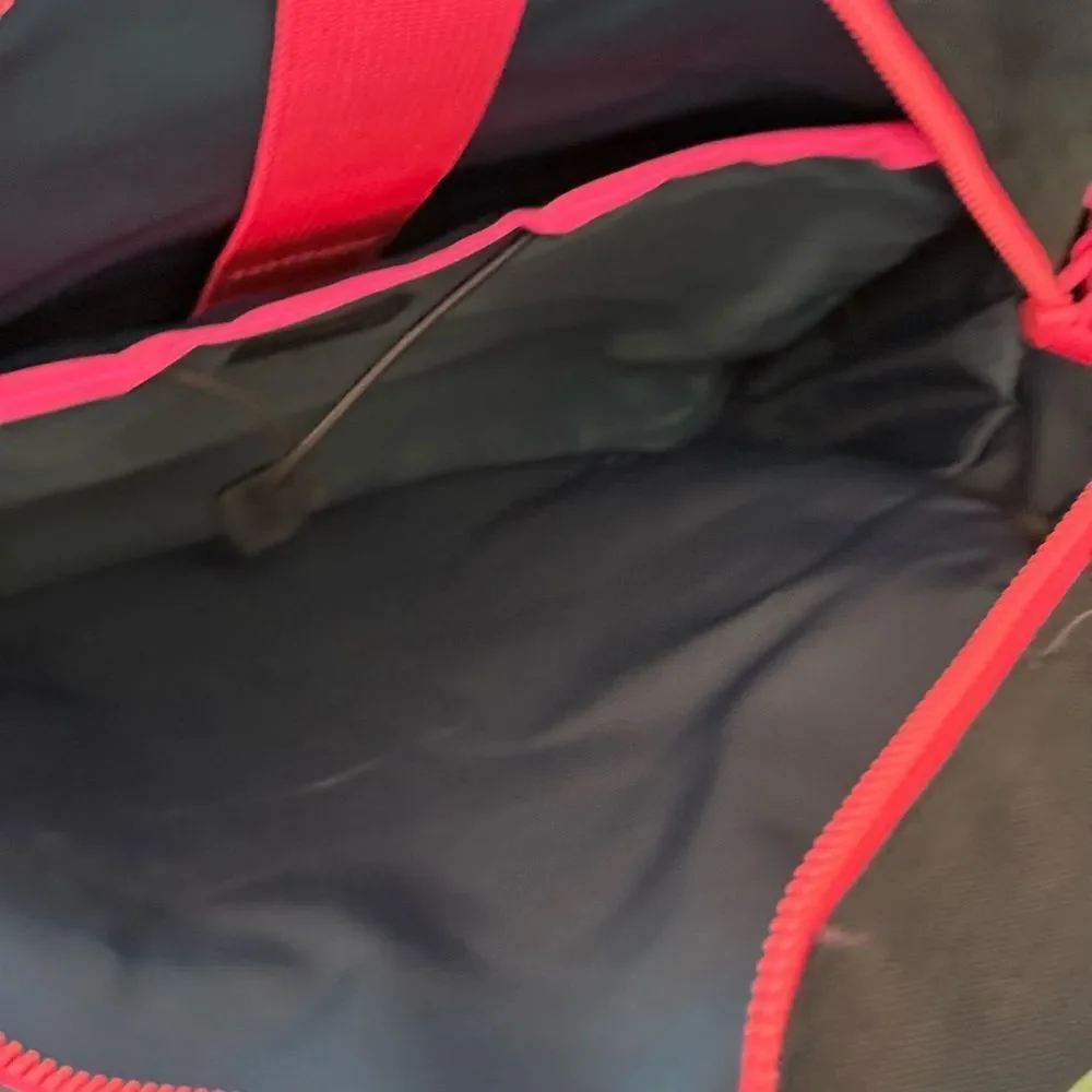 Vineyard Vines Backpack in Navy and Pink
